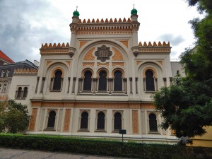 Facade of the Spanish Synagogue in Prague