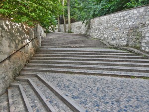 Path that leads to the Petrin Tower