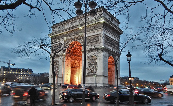 Triumfalna kapija u Parizu