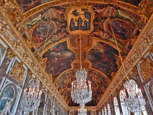 Hall of mirrors at Versailles Palace