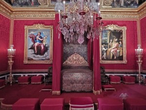 Krevet kralja Luja 16og u Versajskoj palati