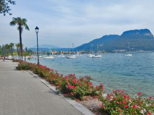 Promenade of the town Garda