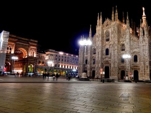 Milanski Duomo noću