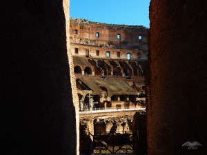 Unutrašnjost rimskog Koloseuma