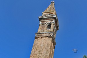 Krivi toranj Burano ostrva u Veneciji