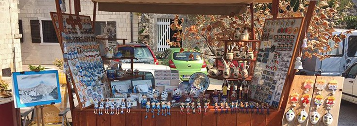 Souvenir shops in Perast