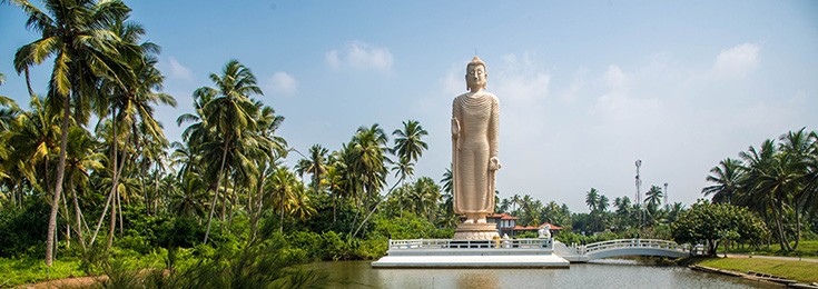 Peraliya Buddha statue in Hikkaduwa