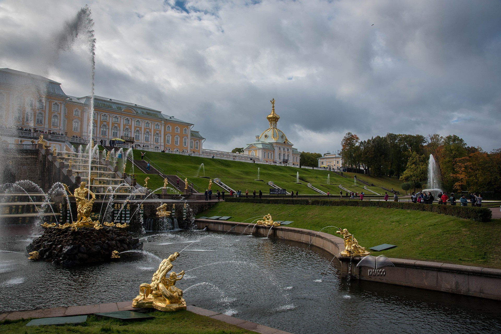 Zlatne statue Peterhof