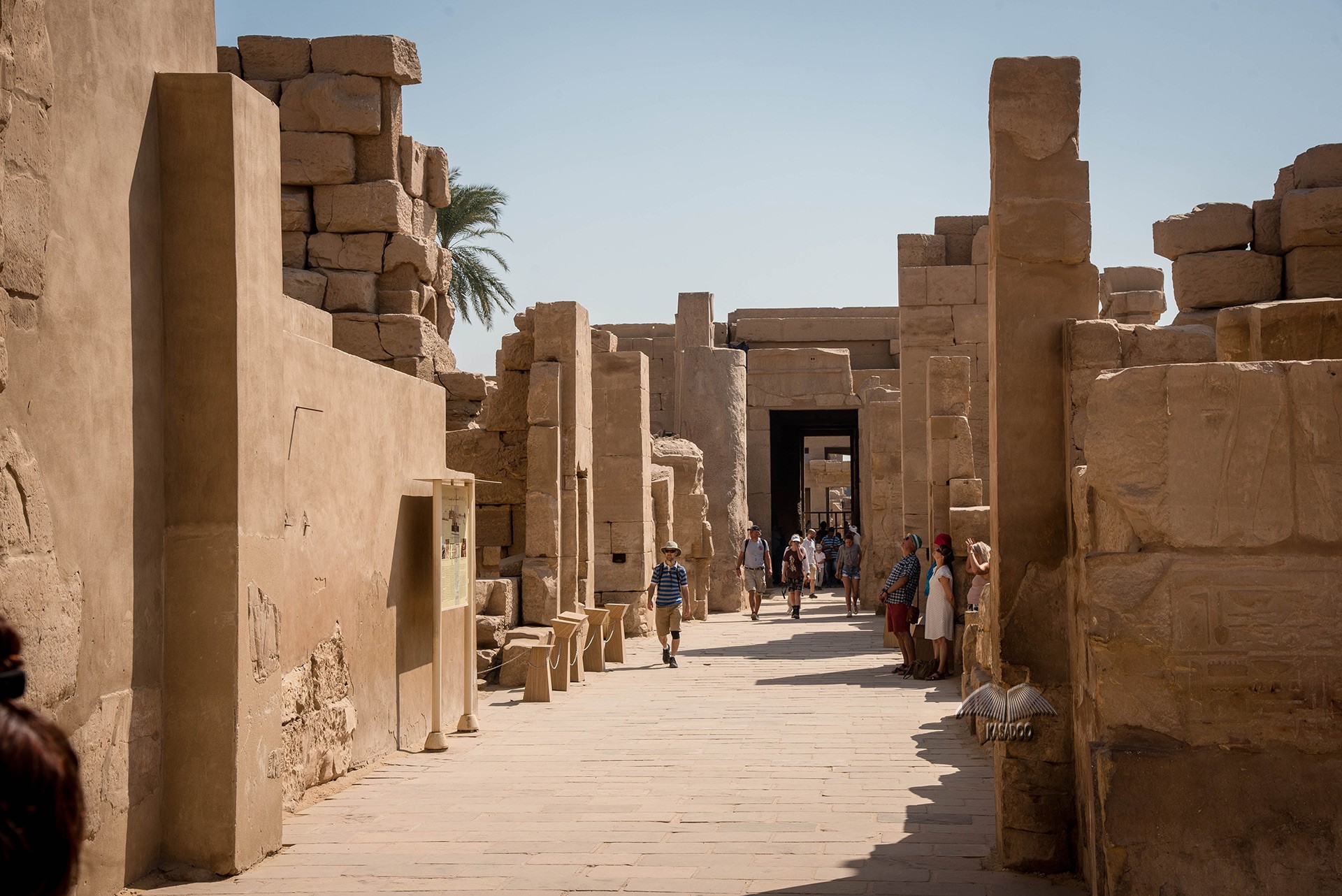 Banco esta - Templo de Karnak