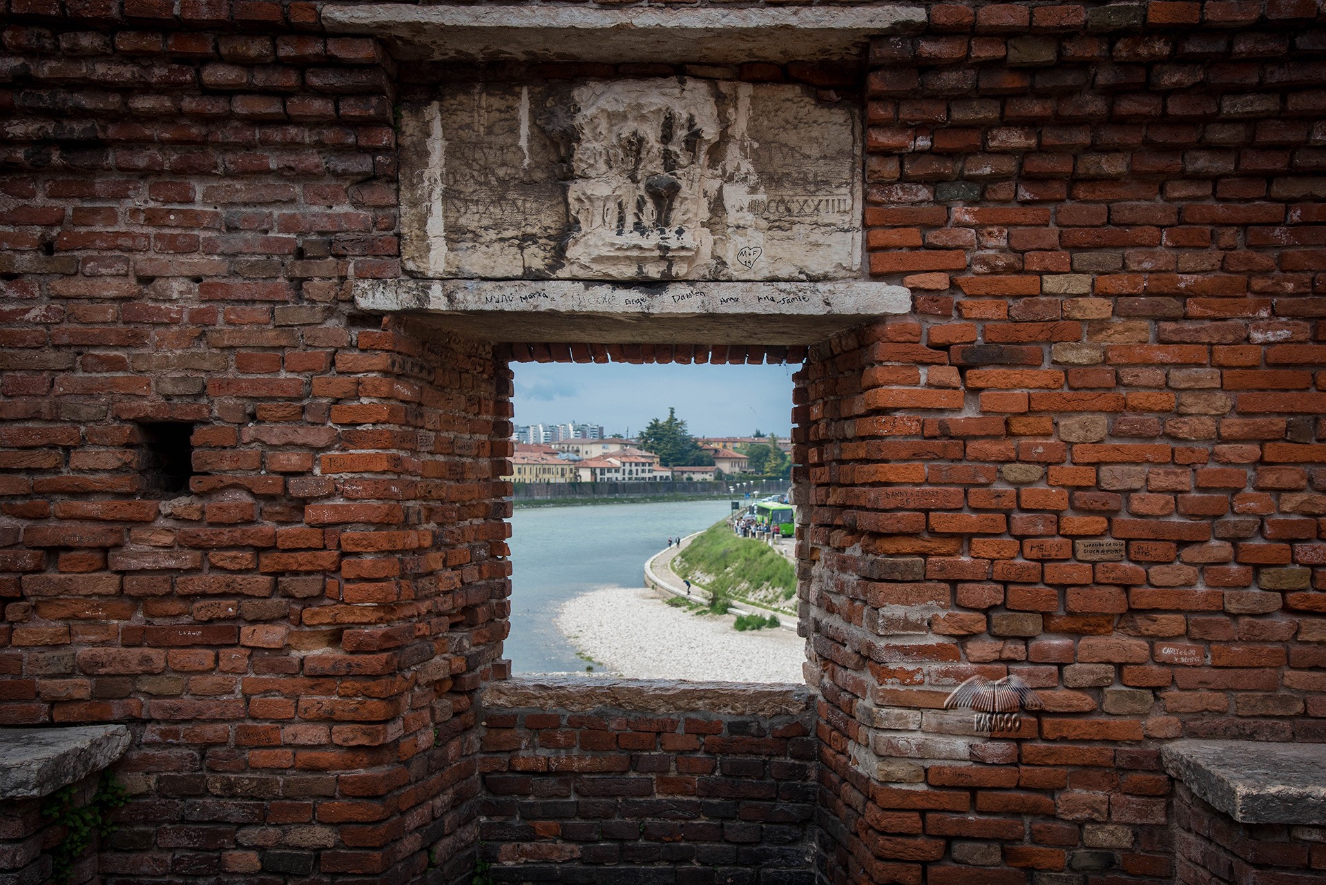 Red brick on Scaliger Bridge