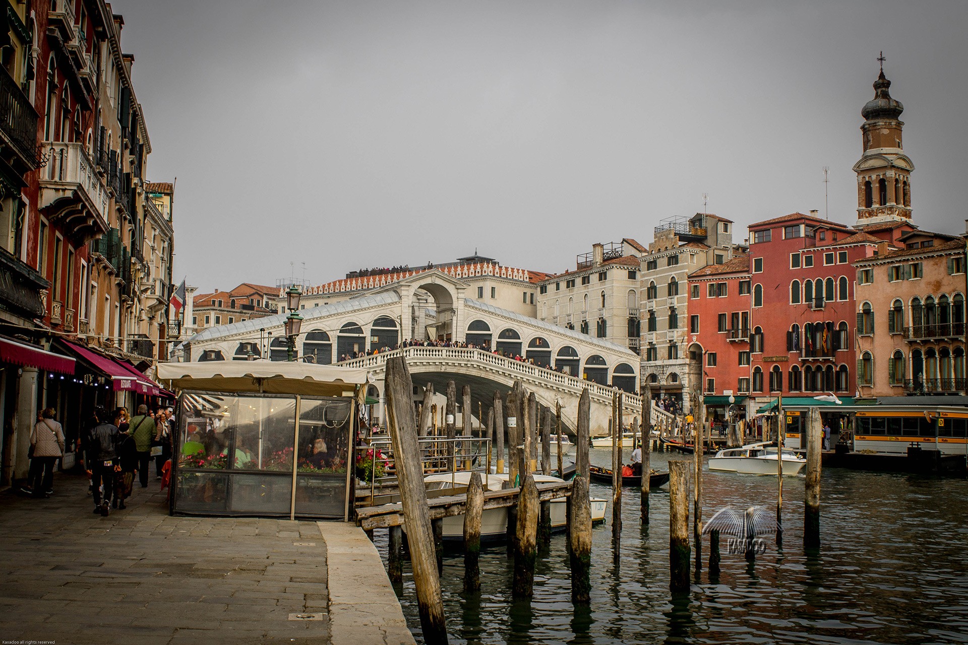 Ponte Rialto y sus alrededores