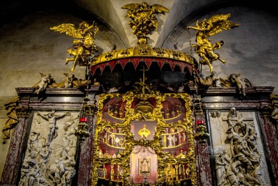 Altar of Relics in Basilica dei Frari