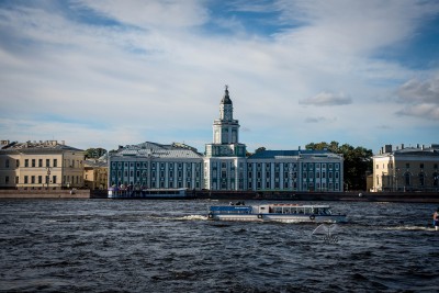 Поездка на лодке-Санкт-Петербург