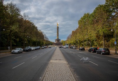 Boulevard Straße des 17. Juni and the Victory Column in Berlin-Germany