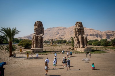 Memnon dev heykelleri