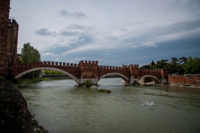 Puente de piedra medieval